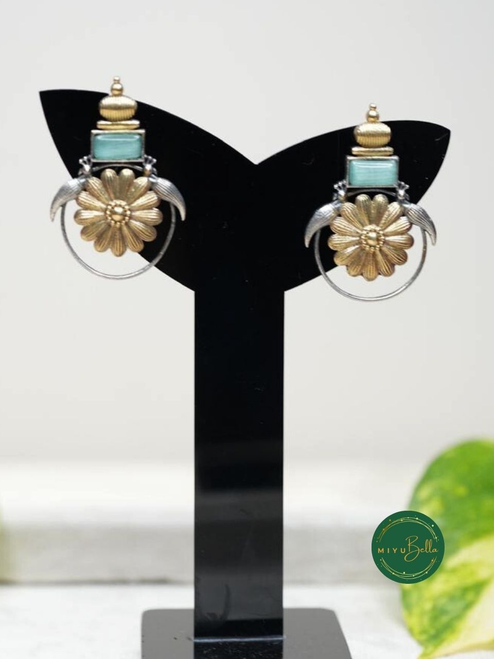 Garima – Blue, Floral Motif in Dual Tone Antique Finish