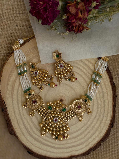 Meera - Elegant Pearl, Kemp and Stone Jewelry Set